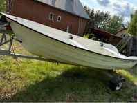 Ryds 425 m trailer och 13,6 hk motor