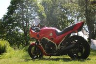 HONDA VF 1000 F SC15 till salu - Klassisk sporttourer med V4