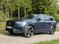 Volvo XC90 B5 AWD R-Design 7-sits 360° HUD B&W Pano Drag