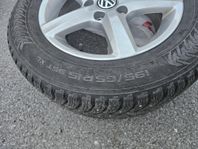 VW vinterhjul Nokian Hakkapeliitta 8 med fälgar 195/65 R15