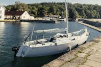 Maxi Racer med gennaker och peke