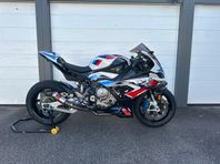 BMW M1000RR | carbon pack| Akrapovic helsystem | Ny servad |