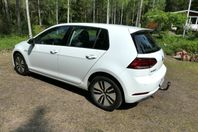 Volkswagen E-Golf 2020 35,8 Kwh Lågmil Cykelkrok Vinterhjul