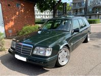 Mercedes-Benz 320 TE S124 Kombi Automat 220 Hk