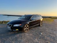 Volvo V70 D4 Momentum, R-Design Euro 5