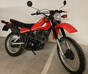 Yamaha XT400