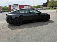Tesla Model 3 Long Range AWD/Navi/Dragkrok/Pano/Vinterhjul