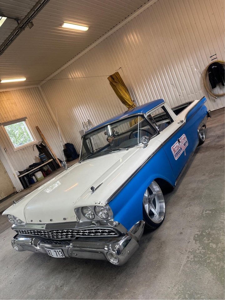 Ford Ranchero -59