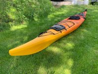 Riot 1-sits havskajak 470 cm – fullt paddelbar, bra skick