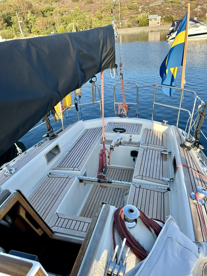 Aphrodite 29 byggd på Rex marin image