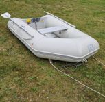 Gummibåt Quicksilver 230 med fin motor Yamaha 4 hk, 4-takt