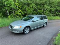 Volvo v70 fas2 a-traktor nybesiktigad 