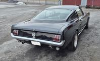 Ford Mustang Fastback 4.7 V8