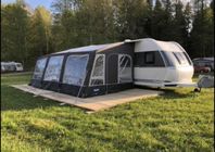 Hobby KMFE 650 De Luxe Edition, barnkammare 3-våningssängar