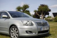 Toyota Avensis Kombi – Pålitlig och rymlig bil