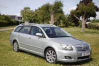 Toyota Avensis Kombi – Pålitlig och rymlig bil