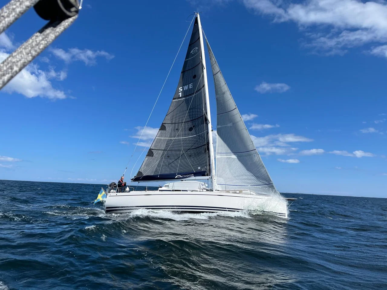Arcona 410 image