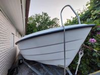 Ryds 480RS Styrpulpet med Johnson 30 hk