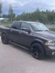 Dodge RAM 1500 5.7L 4x4 Rambox 4850mil Luftfj. Ren Carfax