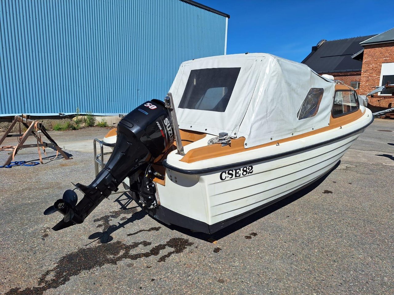 Monark 555 med Suzuki 50 hk (...