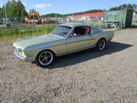 Ford Mustang Fastback 2+2 289 V8 C4 Aut
