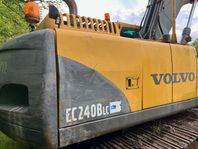 Volvo EC 240  BLC grävmaskin