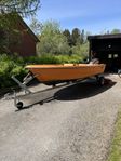 Uttern 440 Mariner 60hk – Nyservad, ny styrning & trailer