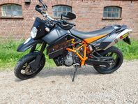 KTM 950
