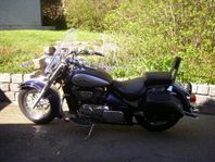 Suzuki C 800 Intruder -08
