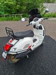 Vespa 300 GTS Racing Sixties