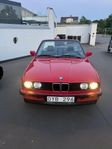 BMW 320 i Convertible , Klarröd 1989 Nostalgi Cabbe .