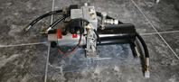Nästan ny solenoidstyrd hydraulpump