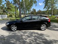 Volvo V60 D5 Plug-in Hybrid AWD Momentum - Endast 9500 mil!