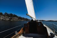 S30 - Klassisk segelbåt 1973 med unikt träöverbyggnad