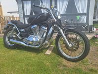 Suzuki Vs750