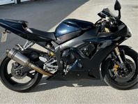Yamaha R1