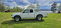 A- traktor Ford Ranger 2003