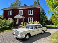 Mercedes-Benz W108/W109 250 SE