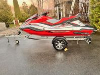 YAMAHA WAVERUNNER