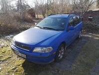 Volvo V40 1.6 SE - Sommarkörd