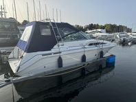 Sea Ray 290 Sundancer – välutrustad familjebåt i fint skick.