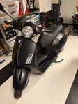 Piaggo Vespa GTS 300 HPE Notte