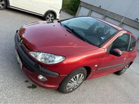 Peugeot 206 1.6 XS låg mil, Nybesiktad & Nyligen Servad
