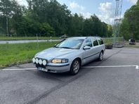 Volvo V70 2.4 ny bess&skatt 