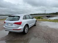 Audi Q5 2.0 TDI DPF quattro Design endast 1 tidigare ägare