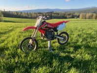 cr 85 