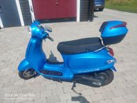 Elmoped Eone 72V lågamil 170mil, EU 45/kmh