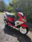 Peugeot speedfight 2 iron x 2008.
