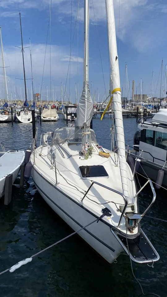 Aphrodite 25 – Klassisk segelbåt med stil och fart! image