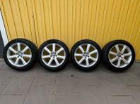 Volvo originalfälgar Pallene 17” med vinterdäck 215/50R17